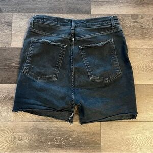 Imogene and Willie Men’s Cut Off Denim Shorts Dark Wash Distressed Size 32 Waist